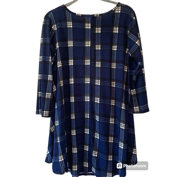 LARACE Large Top 3/4 Sleeve Comfy Tunic - Picture 3 of 4